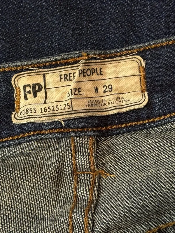 Free People High-Rise Flare Jeans Women’s 29 Dark Wash Stretch Denim Retro 30x31 - Image 4