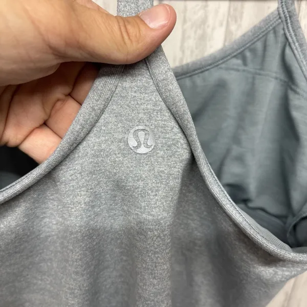 Womens Size 6 Lululemon Blue Power Y Tank EUC - Image 3