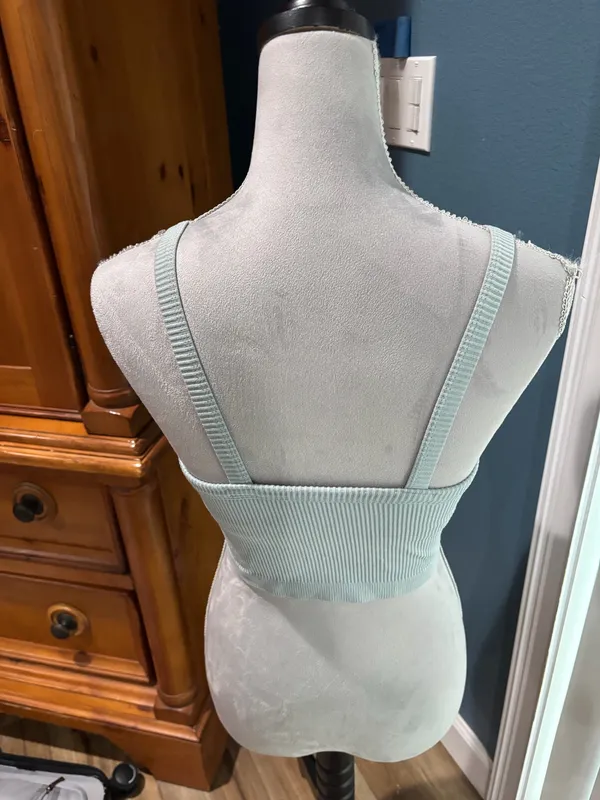 Ribbed Scoop Neck Cropped Tank Top, Sz S - Image 2