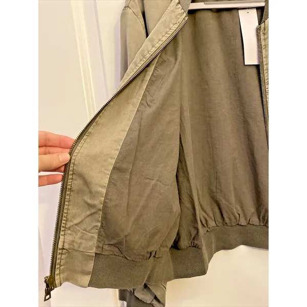 NWT Sz Medium Olive Green Bomber Light‎ Jacket - Young Fabulous & Broke - Image 3