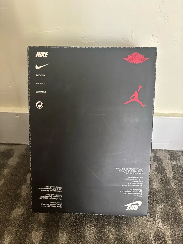 Air Jordan 3 Retro  - Image 3