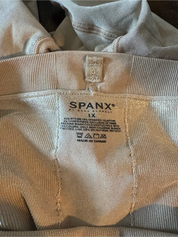 Spanx 1X Beige High‑Waist Shapewear Shorts - Image 3