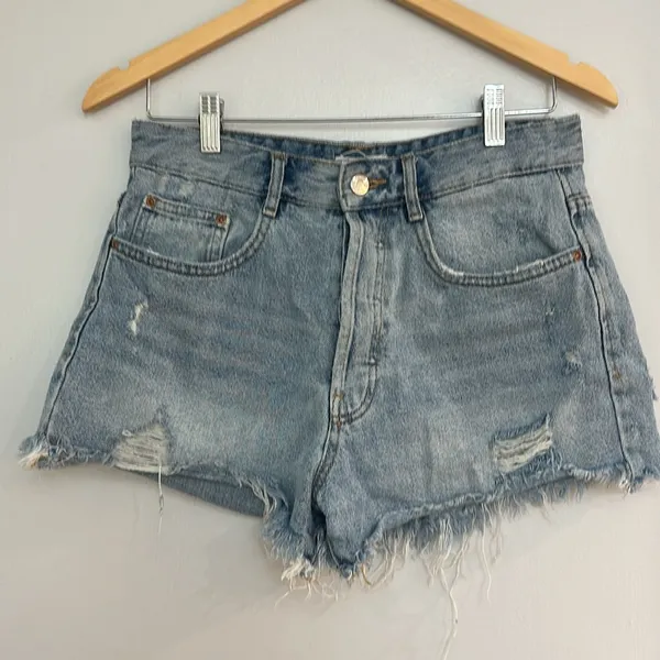 MOVING SALE Zara Distressed denim cutoff shorts - Image 3