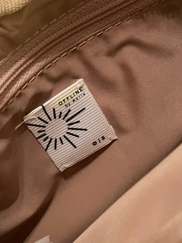 Aerie Crossbody Bag - Image 4
