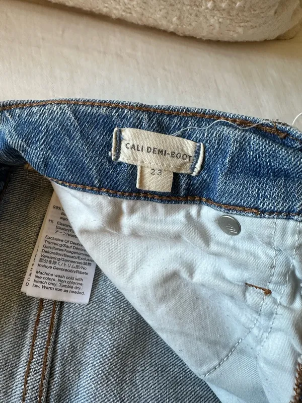 Madewell Demi-Boot Jeans - Image 3