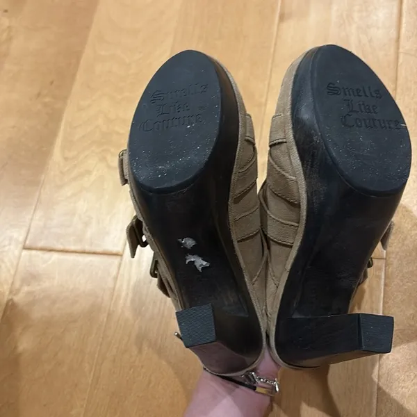 Juicy Couture Collette suede clogs mules platform shoes 7.5 tan - Image 8