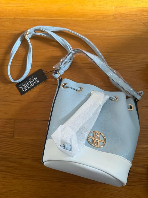 BADGLEY MISCHKA NEW YORK THE RAE BUCKET BAG in Blue & White NWT - Image 4