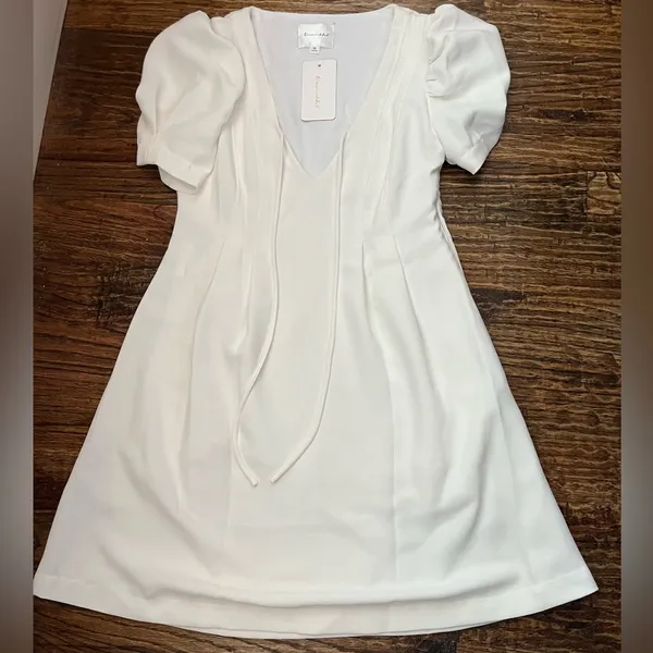 Line & Dot white dress with puffy sleeves - Image 3