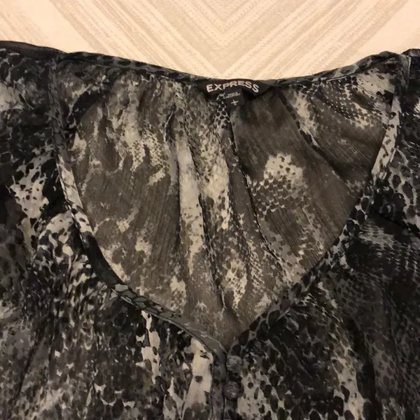 Express Snakeskin Sheer Short-sleeve Blouse - Image 3