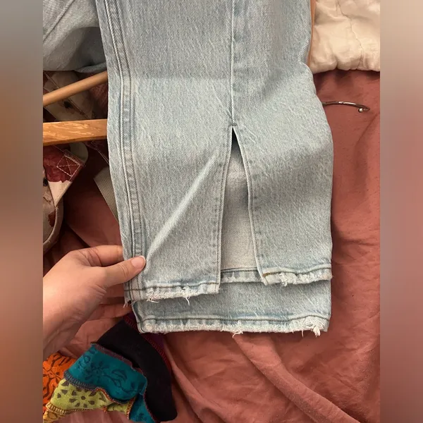 ABERCROMBIE & FITCH The 90s Straight Leg Ultra High Rise Seam Split Hem Jeans - Image 12