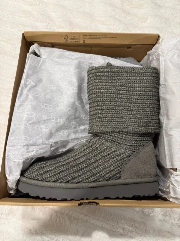 UGG Cardy Knit Boots Classic Grey - Image 3