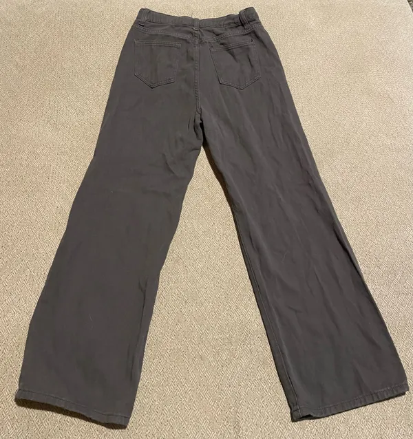 Grey Wide - Image 2