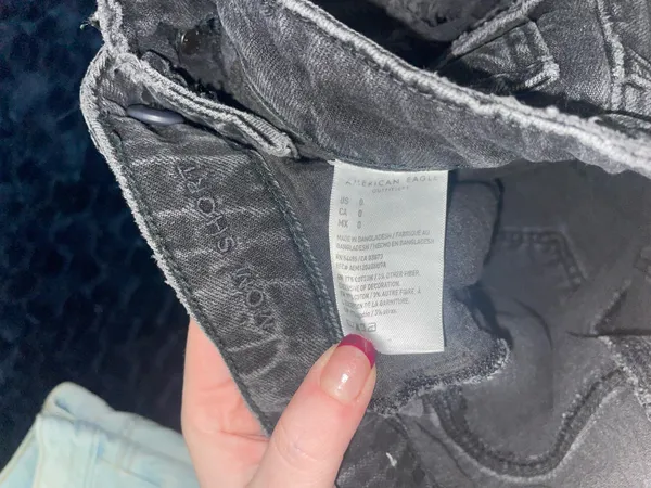 American Eagle Mom Shorts - Image 5