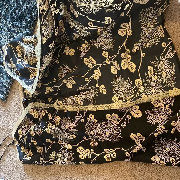 Victoria's Secret medium pajama top - Image 4