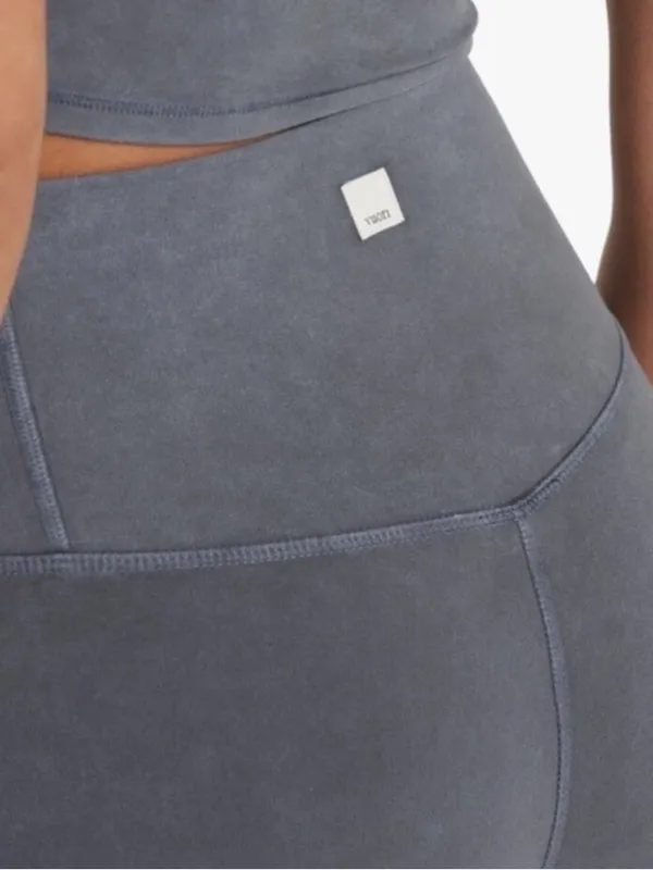 Vuori Washed Studio Legging Gray Washed in Charcoal M - Image 3
