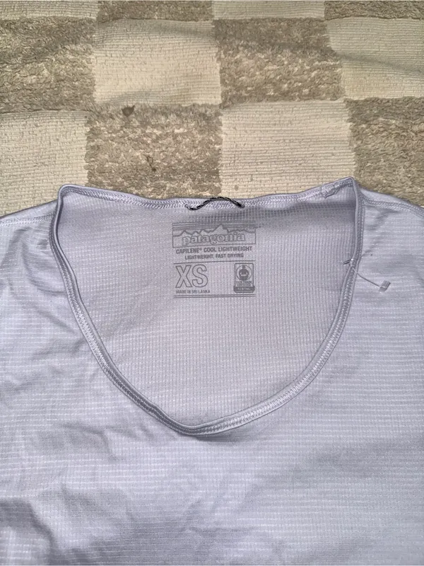 Patagonia‎ Women's Capilene Cool Lightweight Short Sleeve - XS - Image 3