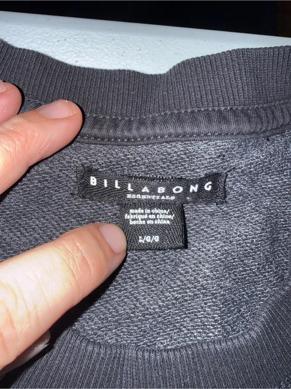 NWT Billabong SO TYPICAL KENDAL CREW Sweatshirt black womens Long Sleeve Large - Image 3