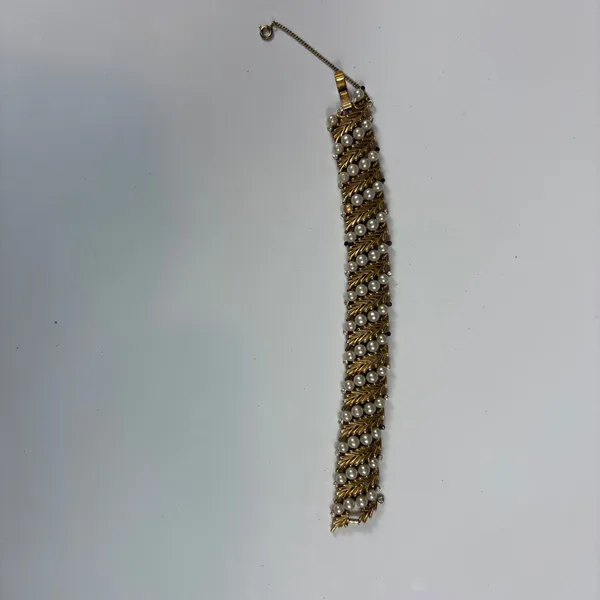 Vintage‎ Trifari Gold Tone Faux Pearl Leaf Necklace & Bracelet Set - Image 13