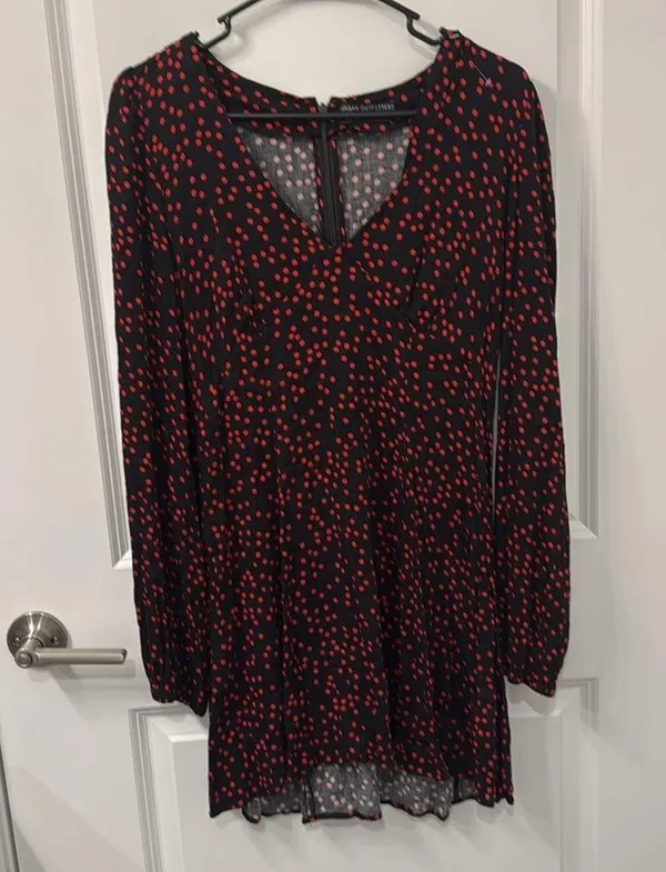 Urban Outfitters fit and flare polka dot dress size medium - Image 2