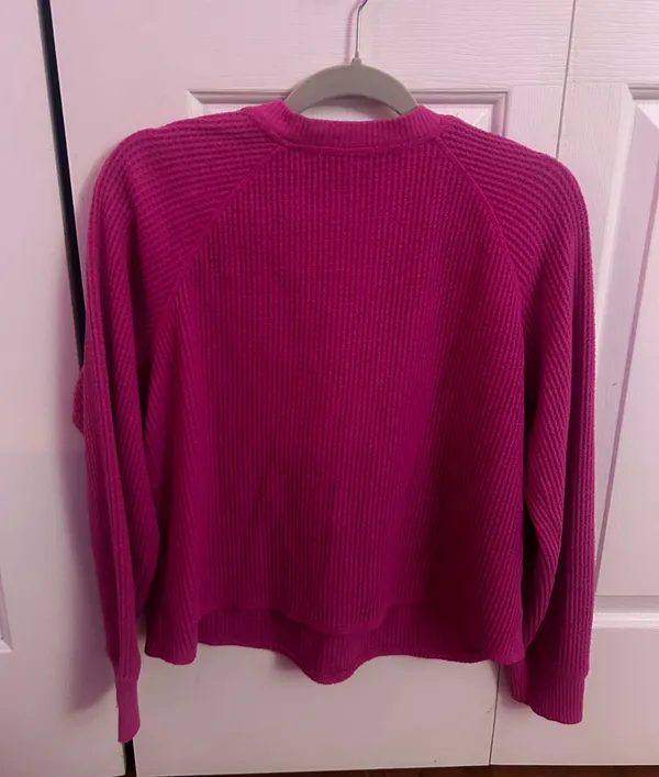 Old Navy Pink Sweater - Image 2