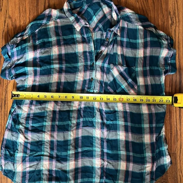Plaid short sleeve shirt Size undefined - Image 11