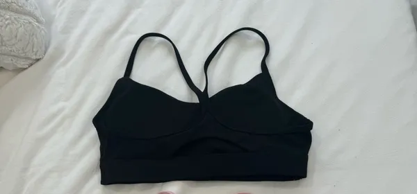 Amazon Sports Bra Criss-Cross - Image 4
