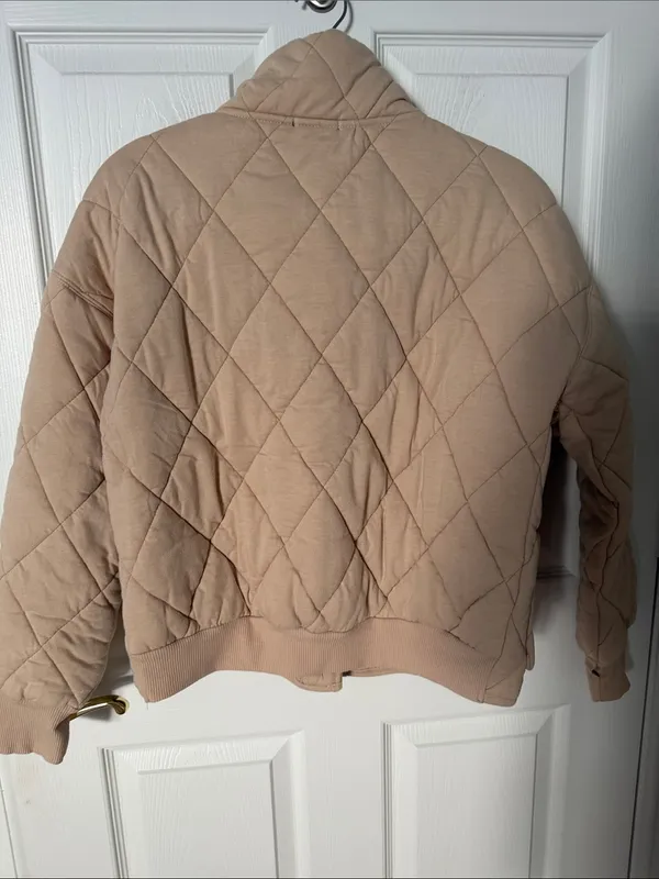 Quilted Lightweight Jacket in Beige - Women's Cozy Short Coat wild fable small - Image 3