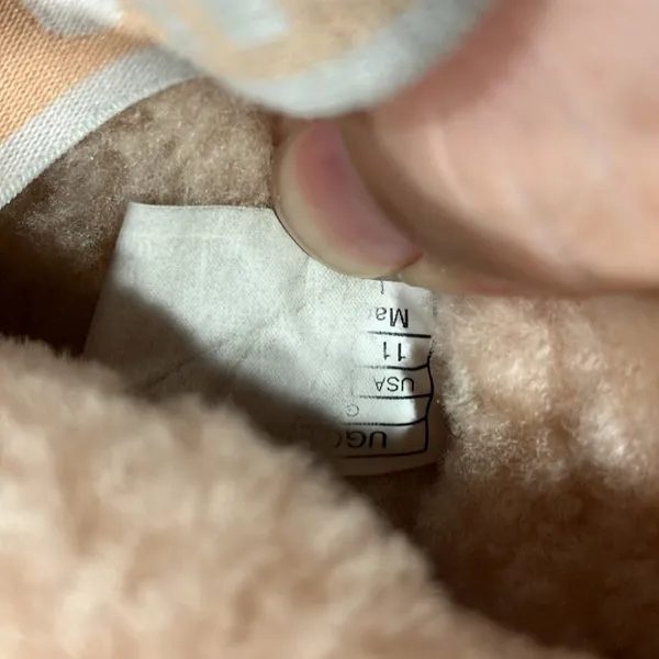 UGG Fluff Yeah platform slippers light peach size 11‎ - Image 7