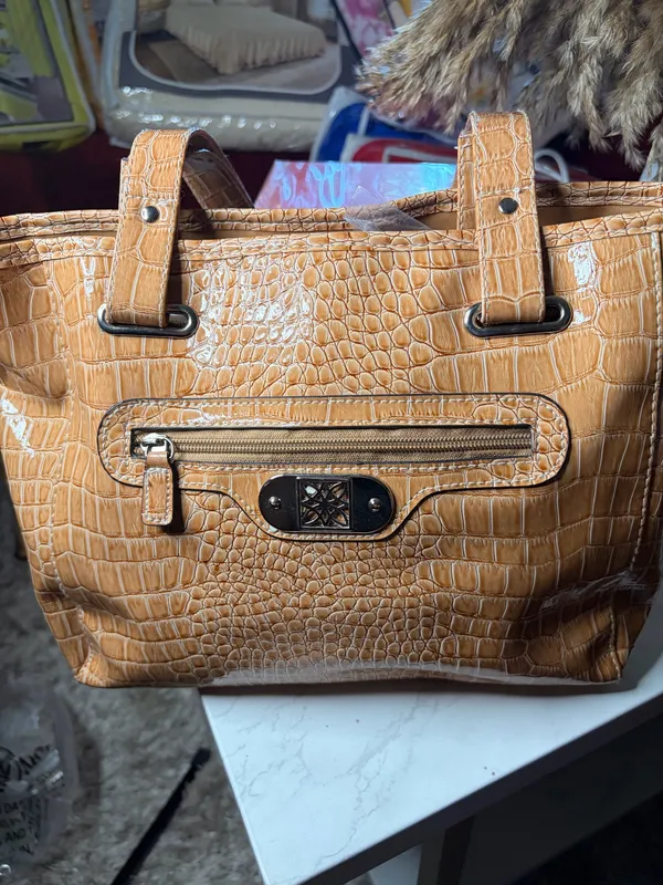 & Other Stories Women's Tan Croc Embossed Tote Bag - Image 2
