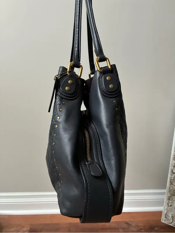 Coach Edie Shoulder Bag 31 In Signature Leather With Rivets - Image 4