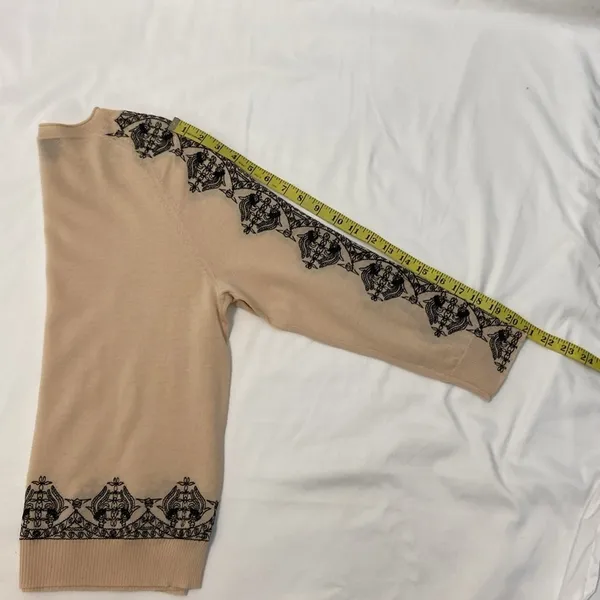 J Crew Women’s,Peach Cream/Black Marino Wool,Embroidered Sweater.Size-Small. - Image 7