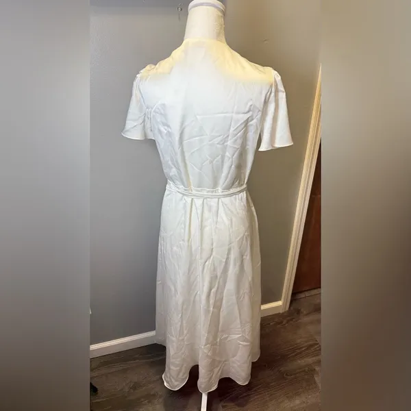 Noire NEW Claudia‎ Deep V Neck Tea Length Wrap Dress White Size XL - Image 3