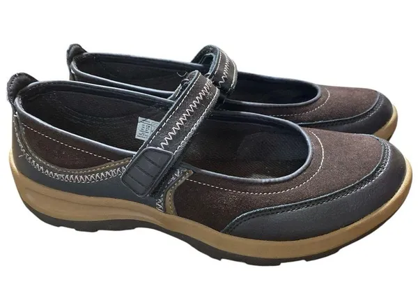 Lands End Mary Jane’s size 8 1/2 leather - Image 2