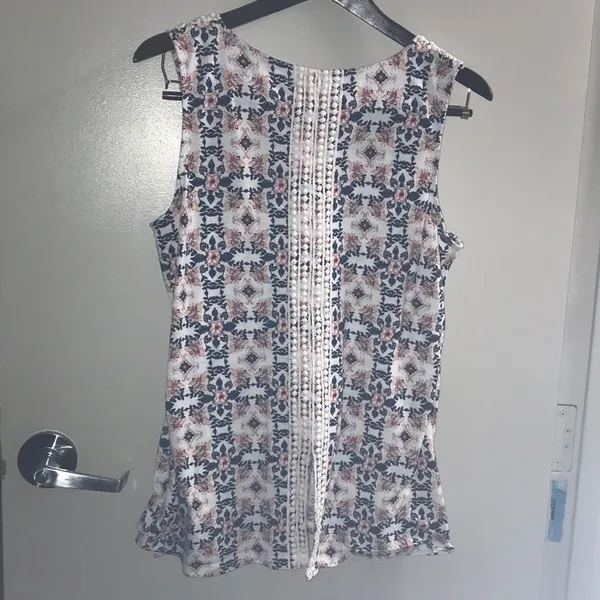 Carolyn Taylor floral tank top with lace L - Image 7