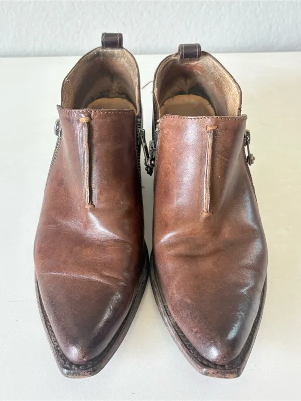 Frye Poined Toe Ankle Boots Brown Leather Western Block Heels Women’s Size 8 B - Image 2