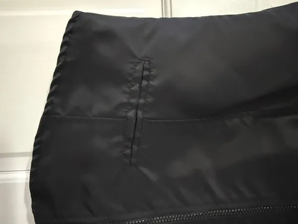 Ann Taylor Black Nylon Zipper Vest With Collar Size Medium - Image 3