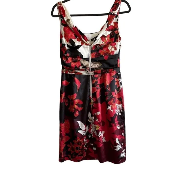 Elie Tahari Flower Ombré Pleated Print Dress size 4 like new - Image 2