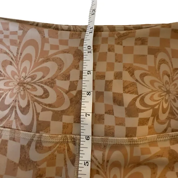 Beyond Yoga Check Flower Endurance High Waisted Leggings Size‎ Medium Tan Brown - Image 11