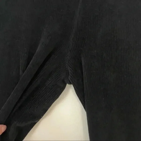 Vince black soft velvet corduroy pants Size Small - Image 8