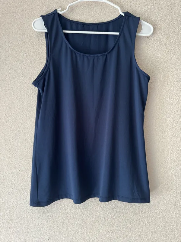 Sleeveless Navy Tank Top - Image 2