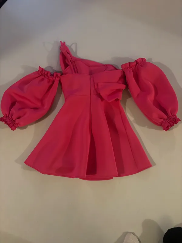 Fun pink dress with puffy sleeves - Image 2