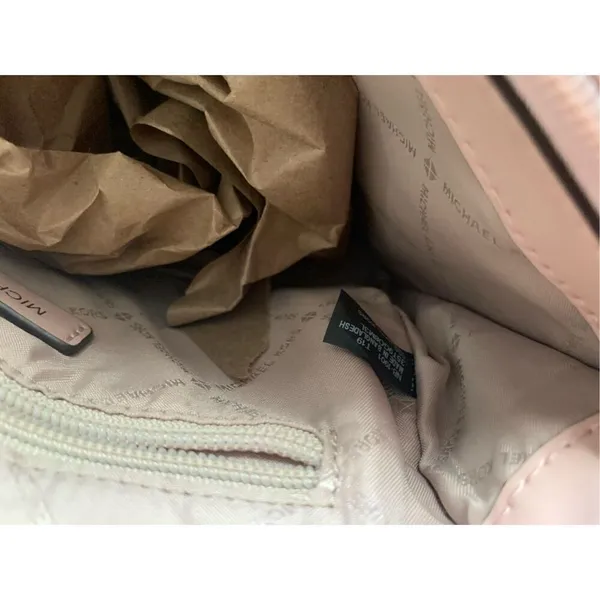 Michael Kors pink crossbody purse - Image 6