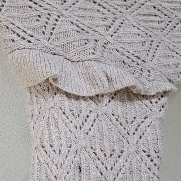 Old Navy Sweater Sz 4X Pointelle Knit Ruffle Trim Metallic Oatmeal Cozy‎ - Image 5