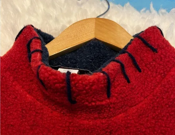 VTG USA American Flag Fuzzy Sherpa type Top Size Small yarn details mock neck - Image 4
