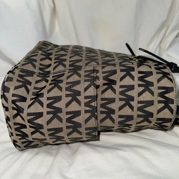Michael Kors Large Jet Set Tote - Image 4