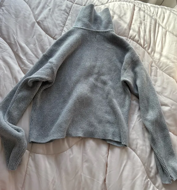 Hollister Zip-Up Sweater - Image 5