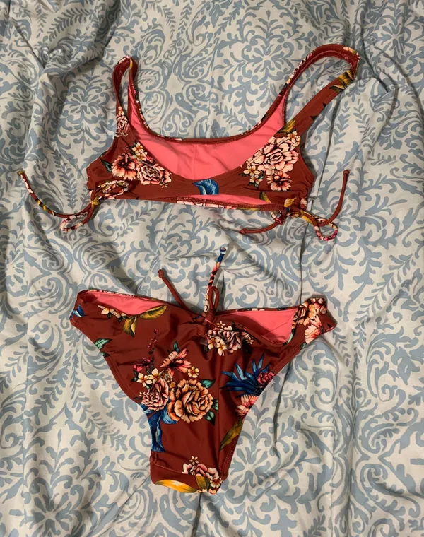 Bikini Multiple - Image 3