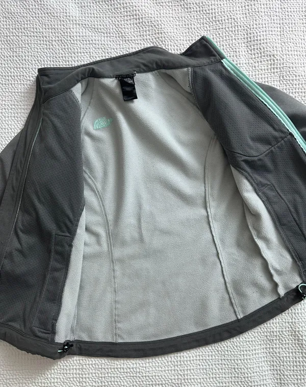 NorthFace zipup Jacket  - Image 4