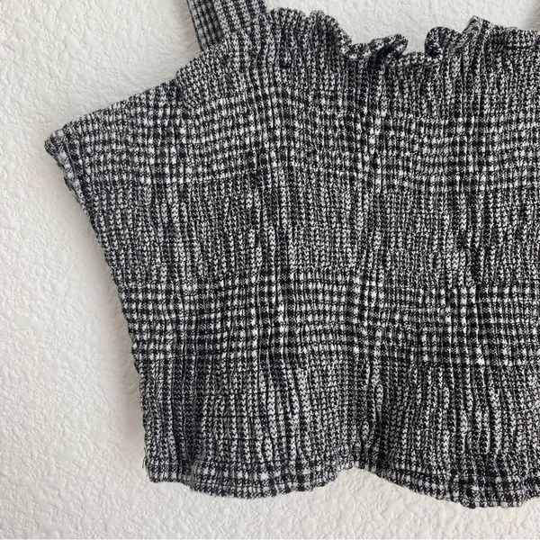 black and white plaid smocked ruched crop top size L - Image 2