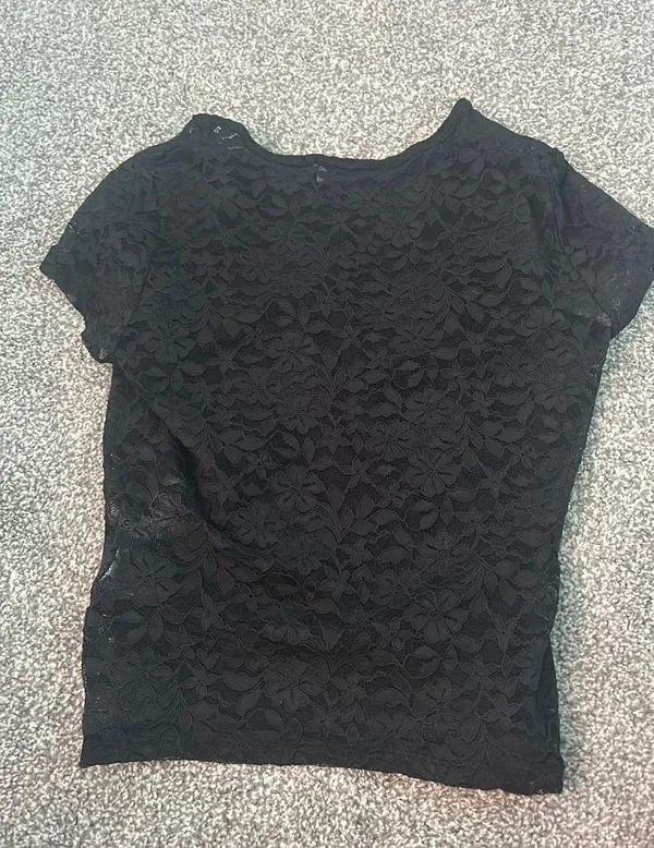 Hollister lace t shirt - Image 3
